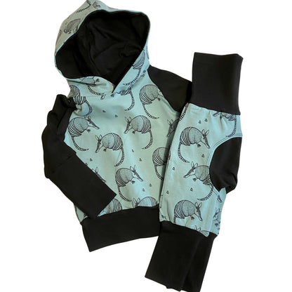 Armadillo Teal Negro Género Neutral Algodón Orgánico Grow Along Babywear® Suéter con capucha